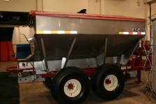 AG-600 spreader Ag Systems