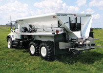 New Leader Multibin Spreader