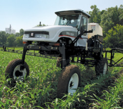 SpraCoupe 4455/4655 sprayer, AGCO