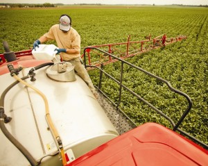 With so many different products beyond glyphosate being introduced to the tank mix, compatibility agents are expected to continue their upward growth in sales over the next few years, according to adjuvant experts.