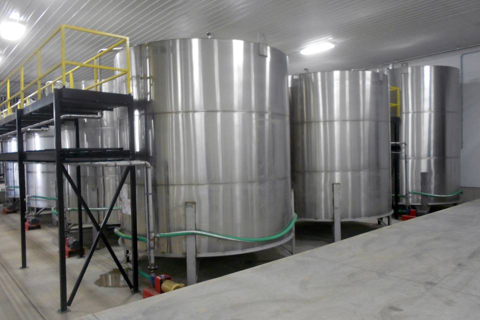 Liquidchemicaltankssurroundedbydike. CropLife
