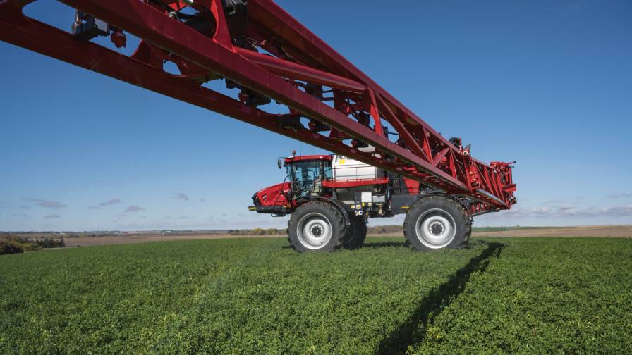 Premium aluminum spray booms from Speciality Enterprises LLC help Case IH application equipment operators maximize yield potential by providing better weight distribution and less field compaction.