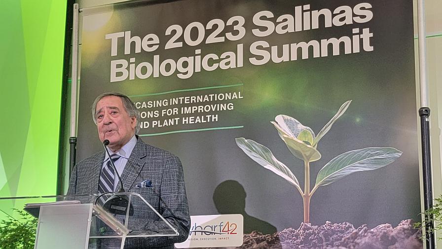Former U.S. Defense Secretary Leon Panetta delivers the closing address at the 2023 Salinas Biological Summit. Photo by David Eddy
